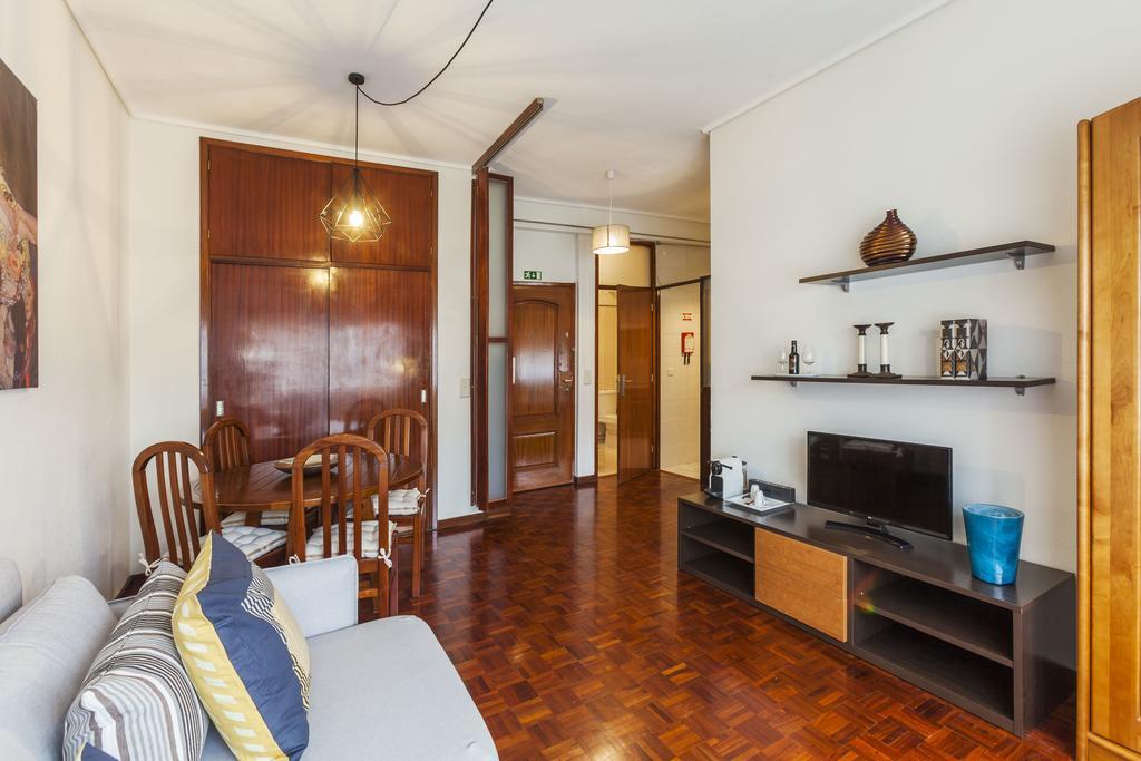 Apartment Camoes Deluxe ポルト エクステリア 写真