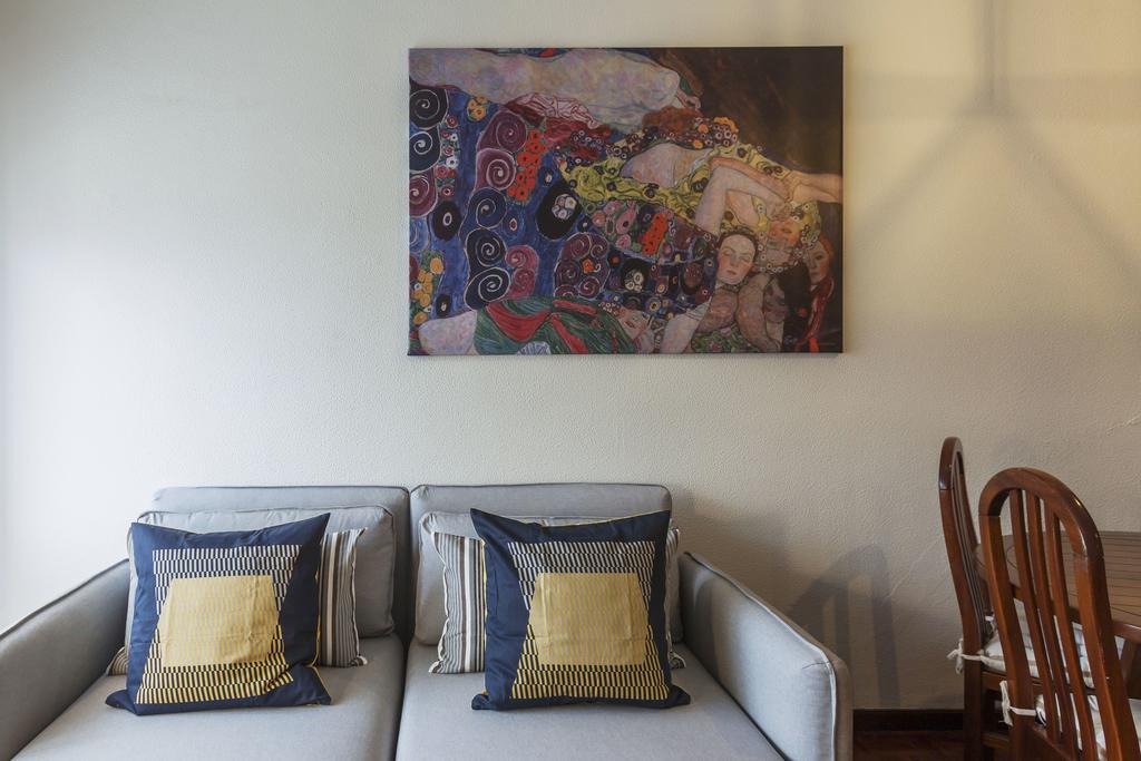 Apartment Camoes Deluxe ポルト エクステリア 写真